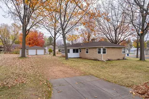 2102 Wegner St, Wausau, WI 54401 - Photo 4
