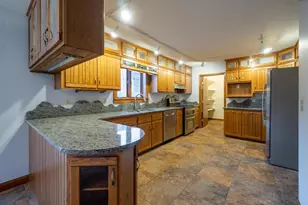 712 N 48th Ave, Wausau, WI 54401 - Photo 10