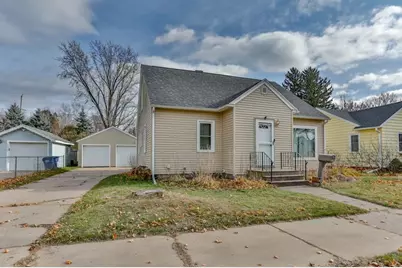 1009 N 7th Avenue, Wausau, WI 54401 - Photo 1