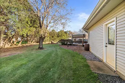 5751 Honeysuckle Court, Wisconsin Rapids, WI 54494 - Photo 46