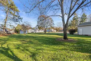 5751 Honeysuckle Ct, Wisconsin Rapids, WI 54494 - Photo 44