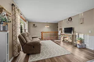 5751 Honeysuckle Ct, Wisconsin Rapids, WI 54494 - Photo 10