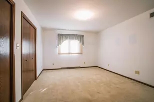 300 E Miller St, Greenwood, WI 54437 - Photo 18