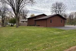 1901 Pecan Pkwy, Marshfield, WI 54449 - Photo 8