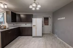 218 N 3rd Ave, Edgar, WI 54426 - Photo 8