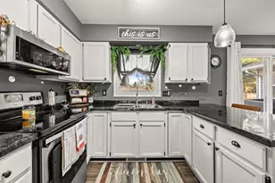 2305 Lawraine St, Marshfield, WI 54449 - Photo 16