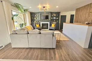 1231 Spruce Dr, Plover, WI 54467 - Photo 4