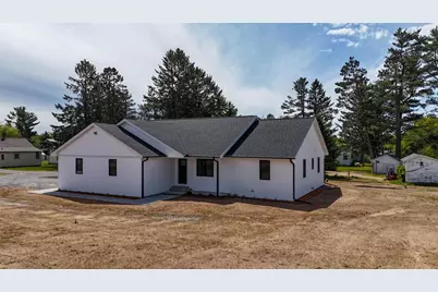 340 Second Street, Rosholt, WI 54473 - Photo 2