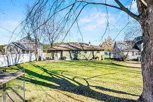 504 W 4th St, Marshfield, WI 54449 - Photo 8