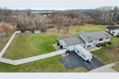 1407 S Washington Avenue, Marshfield, WI 54449 - Photo 4