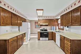 120 W 20th St, Neillsville, WI 54456 - Photo 16