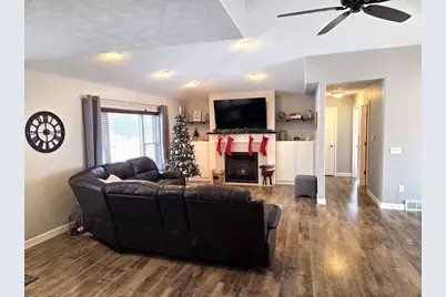 112206 Coachlight Avenue, Marshfield, WI 54449 - Photo 4