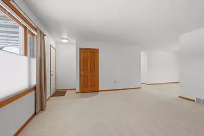 2130 James Court, Wisconsin Rapids, WI 54494 - Photo 6