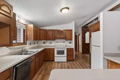 613 Kimball Avenue, Nekoosa, WI 54457 - Photo 2