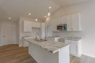 5486 Forest Creek Rd, Stevens Point, WI 54482 - Photo 6