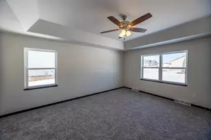 560 Still Waters Ln, Plover, WI 54467 - Photo 14