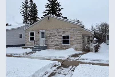 407 N Vine Avenue, Marshfield, WI 54449 - Photo 2