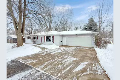 1105 W Onstad Drive, Marshfield, WI 54449 - Photo 2