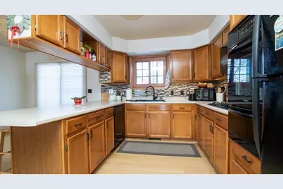 1012 W Campus Drive, Wausau, WI 54401 - Photo 4