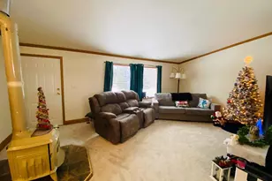 9505 Town Hall Rd, Amherst Junction, WI 54407 - Photo 12