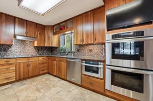 5427 Oakwood Ave, Stevens Point, WI 54482 - Photo 8