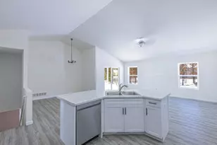 4910 Pine Needle Way, Wisconsin Rapids, WI 54494 - Photo 4