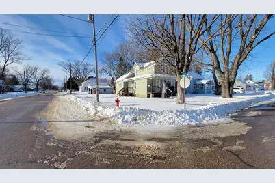 206 10th Avenue, Antigo, WI 54409 - Photo 2