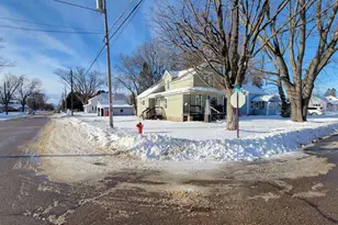 206 10th Ave, Antigo, WI 54409 - Photo 2