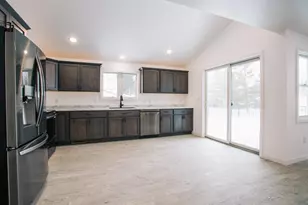 1911 Johnson St, Neillsville, WI 54456 - Photo 8