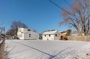 718 Maiden Ln, Shawano, WI 54166 - Photo 4