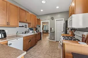 1941 Church St, Stevens Point, WI 54481 - Photo 10