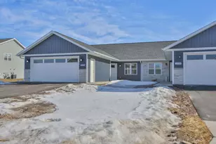 2103 S Ironwood Ave, Marshfield, WI 54449 - Photo 2