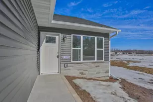 1503 E 23rd St, Marshfield, WI 54449 - Photo 4