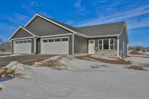 1503 E 23rd St, Marshfield, WI 54449 - Photo 2