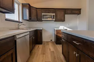 2106 S Cottonwood Ave, Marshfield, WI 54449 - Photo 6