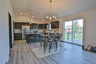 1609 E 21st St, Marshfield, WI 54449 - Photo 10