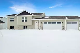 2104 S Cottonwood Ave, Marshfield, WI 54449 - Photo 2