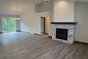 4506 Moreland Rd, Plover, WI 54467 - Photo 4