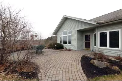 1012 Easthill Place, Wausau, WI 54403 - Photo 2