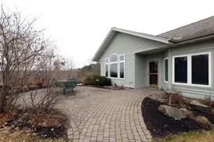 1012 Easthill Pl, Wausau, WI 54403 - Photo 2