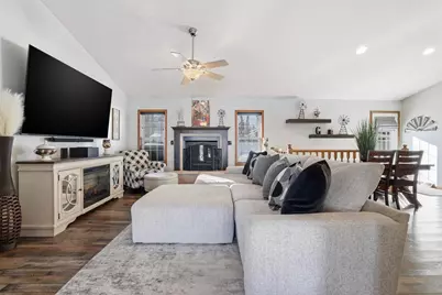 1610 E Cleveland Street, Marshfield, WI 54449 - Photo 6