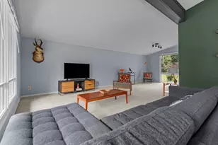 24 Hazelwood Dr, Stevens Point, WI 54467 - Photo 10