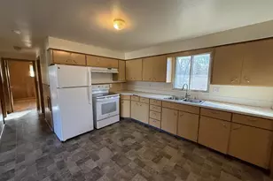 2106-2108 Vermont Ave, Stevens Point, WI 54481 - Photo 6