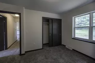 550 Still Waters Ln, Plover, WI 54467 - Photo 12