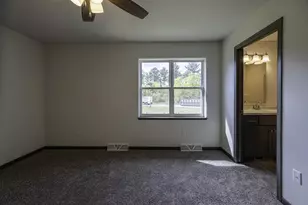 550 Still Waters Ln, Plover, WI 54467 - Photo 14