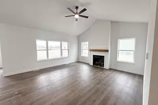 118125 Betty Dr, Stratford, WI 54484 - Photo 6