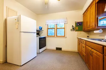 448 Walker Street, Stevens Point, WI 54481 - Photo 2