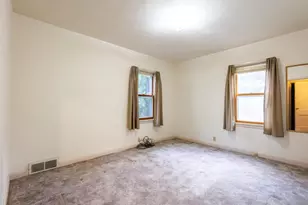 448 Walker St, Stevens Point, WI 54481 - Photo 10