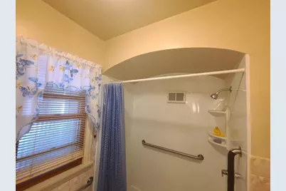 448 Walker Street, Stevens Point, WI 54481 - Photo 6