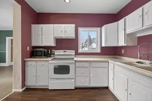 911 Avon St, Wisconsin Rapids, WI 54494 - Photo 10